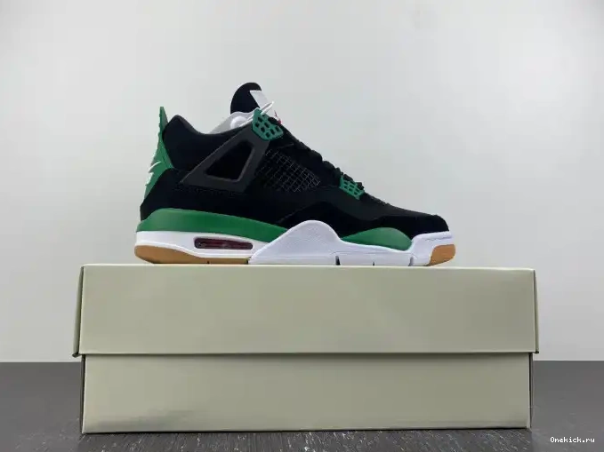 One Kick 4 DR5415-030 Retro SB Jordan 0628